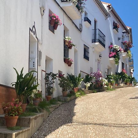 Alojamiento La Tana Fuenteheridos Extérieur photo